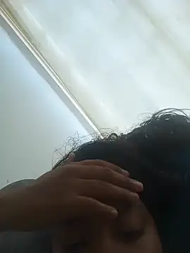 Rose_F0x live cam on StripChat