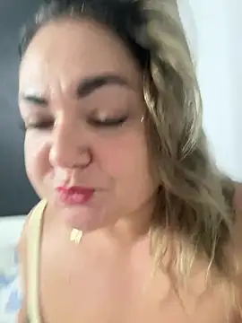 MikyVesela webcam