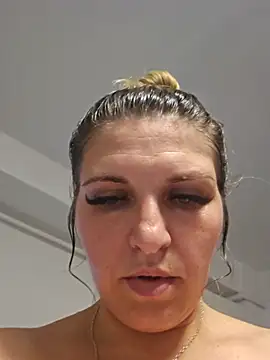 Bianca_Ella live cam on StripChat
