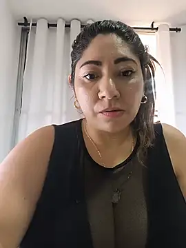 kendra_fire live cam on StripChat