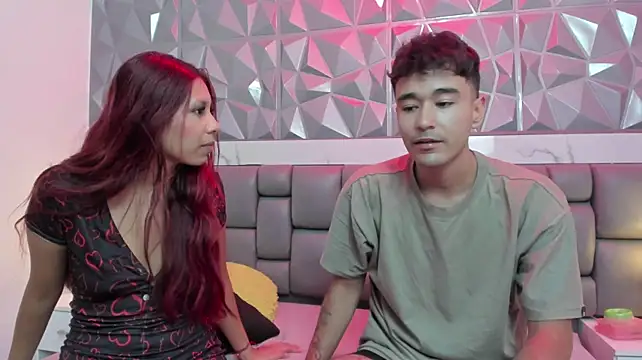 KathyAiden webcam