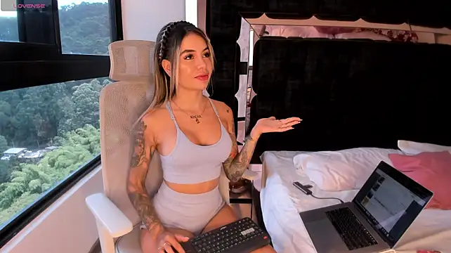 ARIANNA_KYLEE webcam
