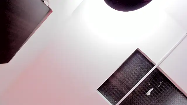 Sara_flame1 webcam