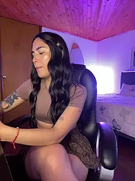 Mavi_pink webcam