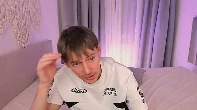 kyle_barry (M young) - Cum on my panties and lick