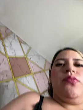 Amina_Hasan webcam