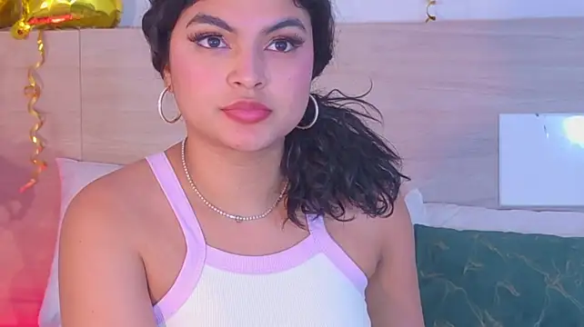 MelodyAlvarez live cam on StripChat