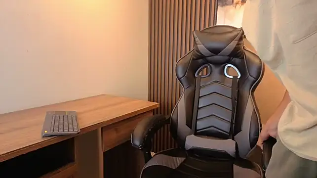 Julian_Fiire webcam