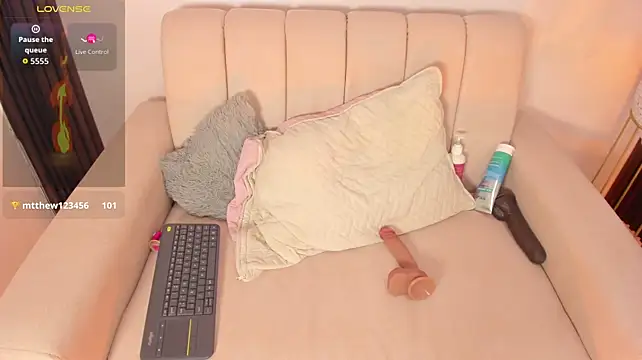 venuslate_18 webcam