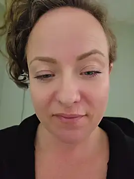 julimonroe webcam