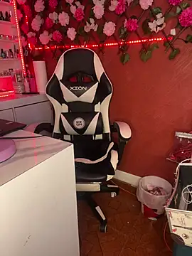 EMILY_DEGRAAF webcam