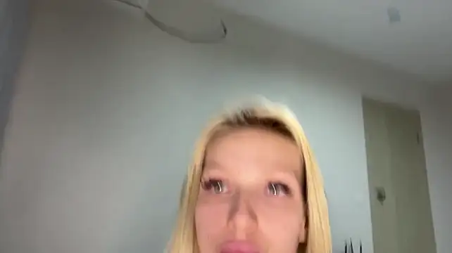 xXMelanieseXx webcam