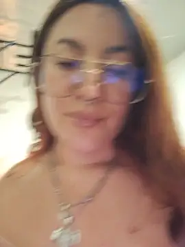 samm_curvy webcam