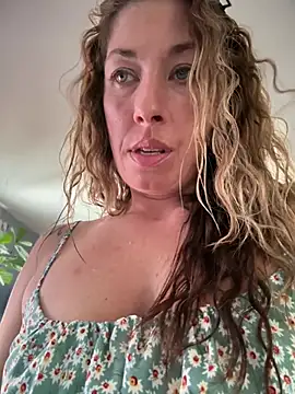 MiraKisss webcam