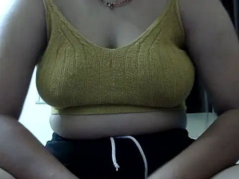 hOTY_karina webcam