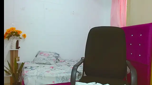 chantalsemenova1 webcam