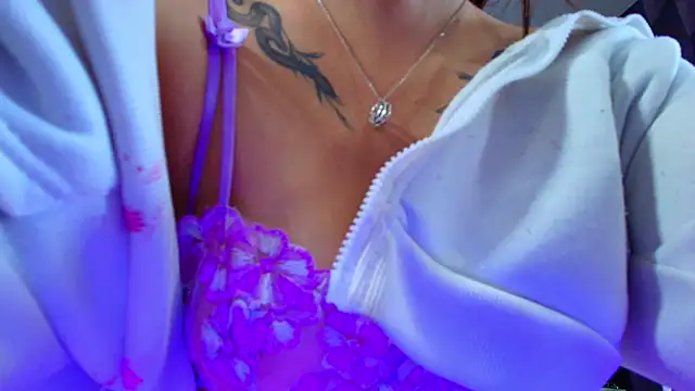 LiaHarryis webcam