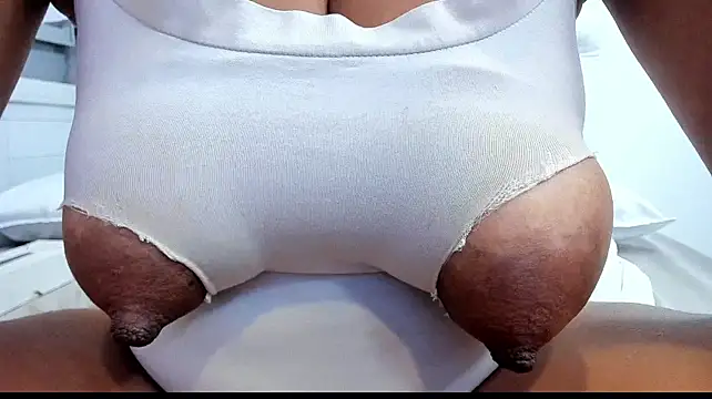 zara_lopez webcam