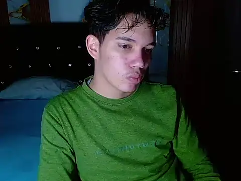 haku_nayro webcam