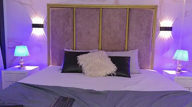 LolaGray__ webcam