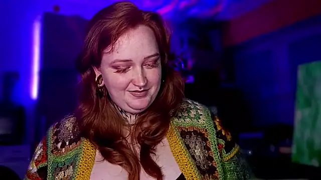 CURVYSAKURA live sex cam