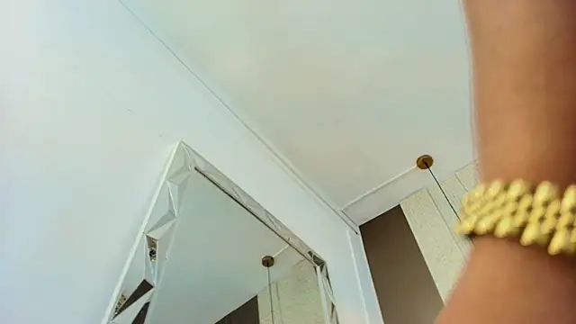 Tiifany_Baker webcam