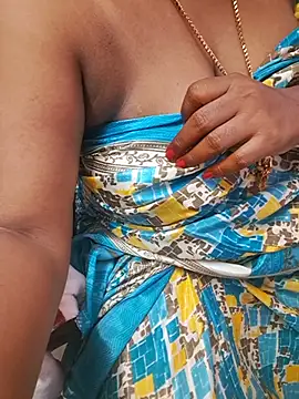Tamil_Ammani webcam