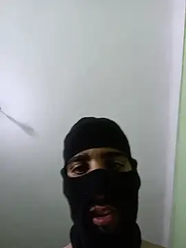 amira_vs_amir webcam
