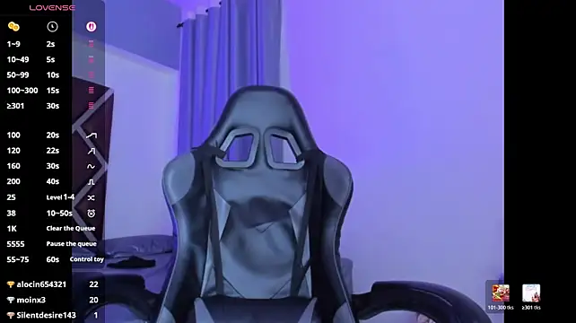 Karolinemonrooee webcam