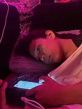 Ts-lovelyELLA webcam