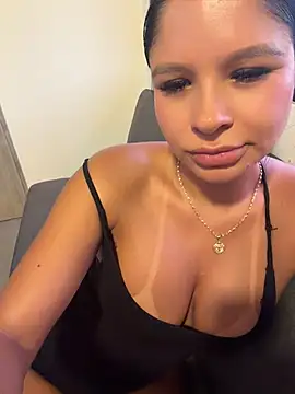 elara_luxe (F young) - Hello Love ❤️