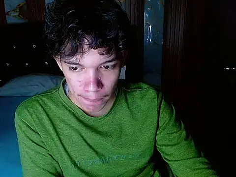 haku_nayro webcam