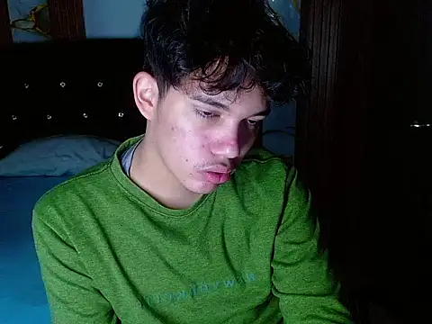 haku_nayro webcam