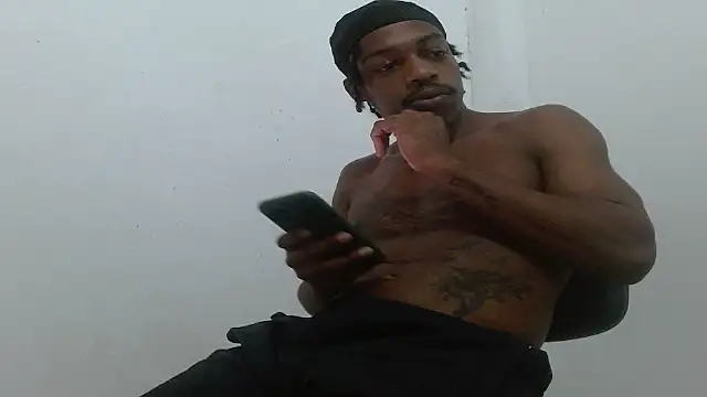 Larry-n-clouds webcam