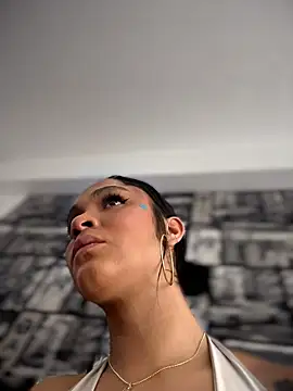 Isabella-Teen