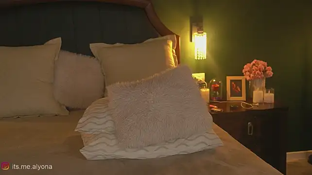 Alyonaqueen_