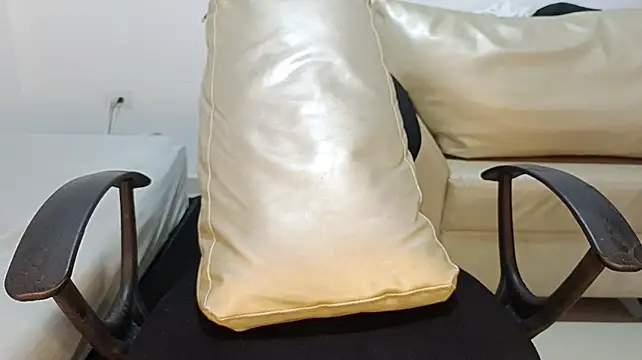 pecsblack888 webcam