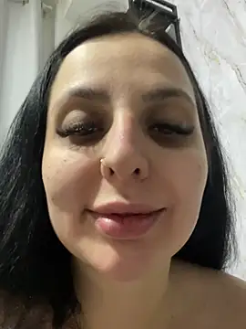 yumi-hot webcam