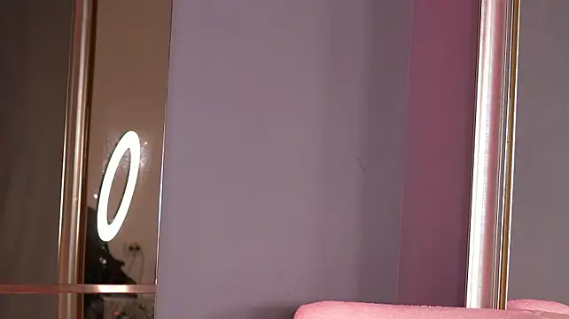NinaSolenne webcam