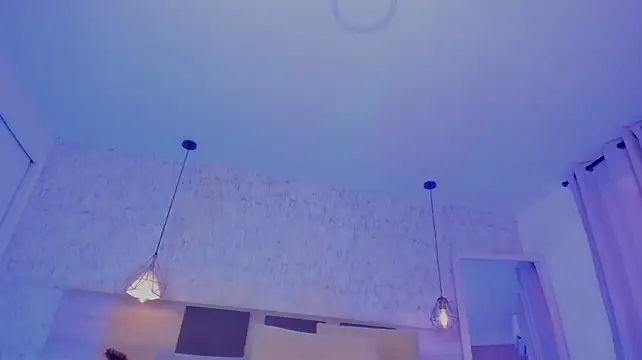 Sasha_Wolff webcam