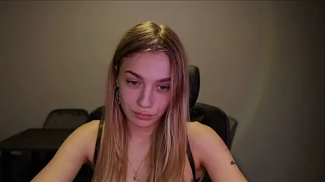 _Lovita webcam