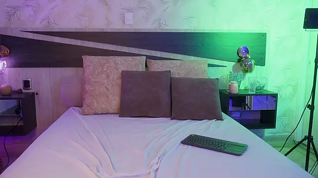 Amira_Valverde webcam