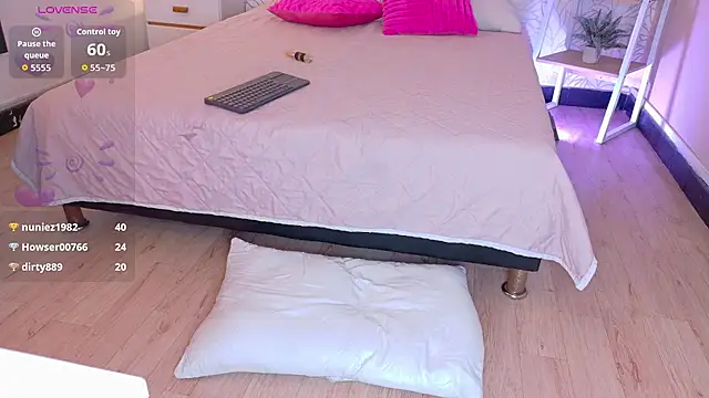 Kay_falcon webcam