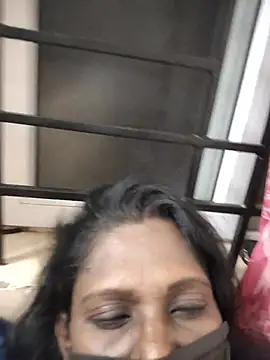 Tamil_nivetha