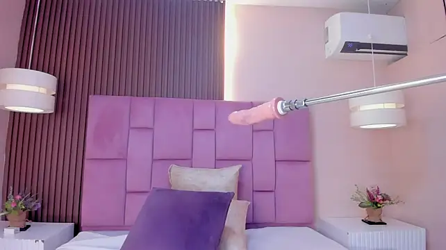 aline_myers webcam