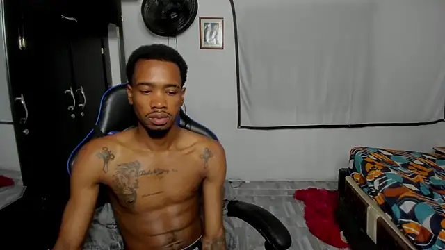 Kofi_exotic_2 webcam
