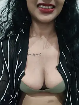 Miss_Liara01 webcam