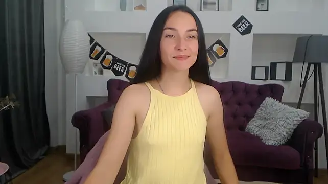 Yr_Shy_Bae webcam
