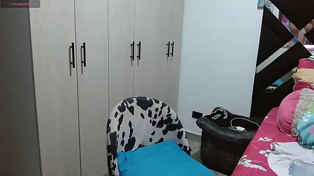 SarithaBunny webcam