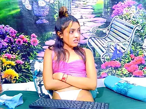 IndianPretty14u2Luv webcam